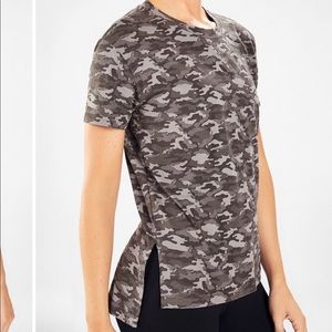 Fabletics tee